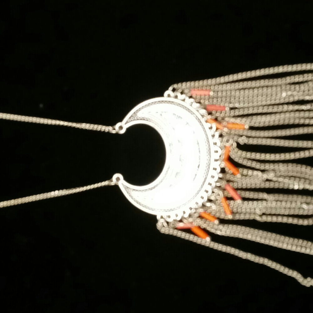 Necklaces - Picture 3 of 8